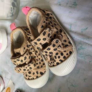Toddler shoes